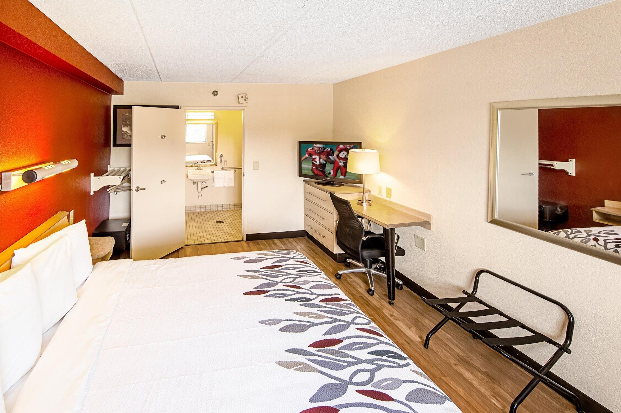 Red Roof Inn ג'ונסון סיטי מראה חיצוני תמונה