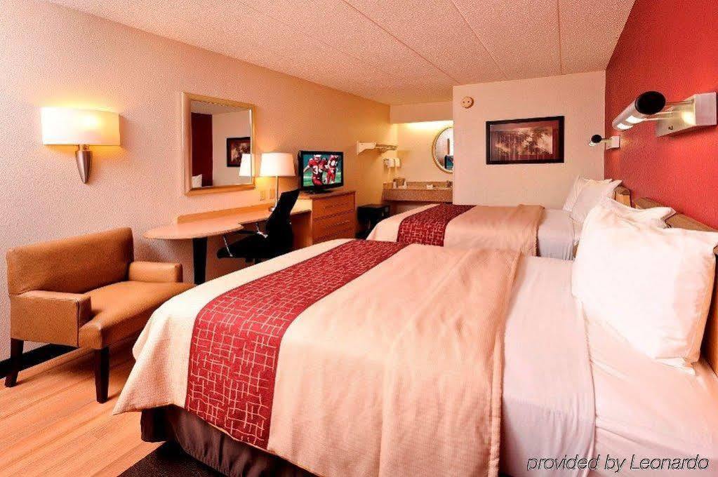 Red Roof Inn ג'ונסון סיטי מראה חיצוני תמונה