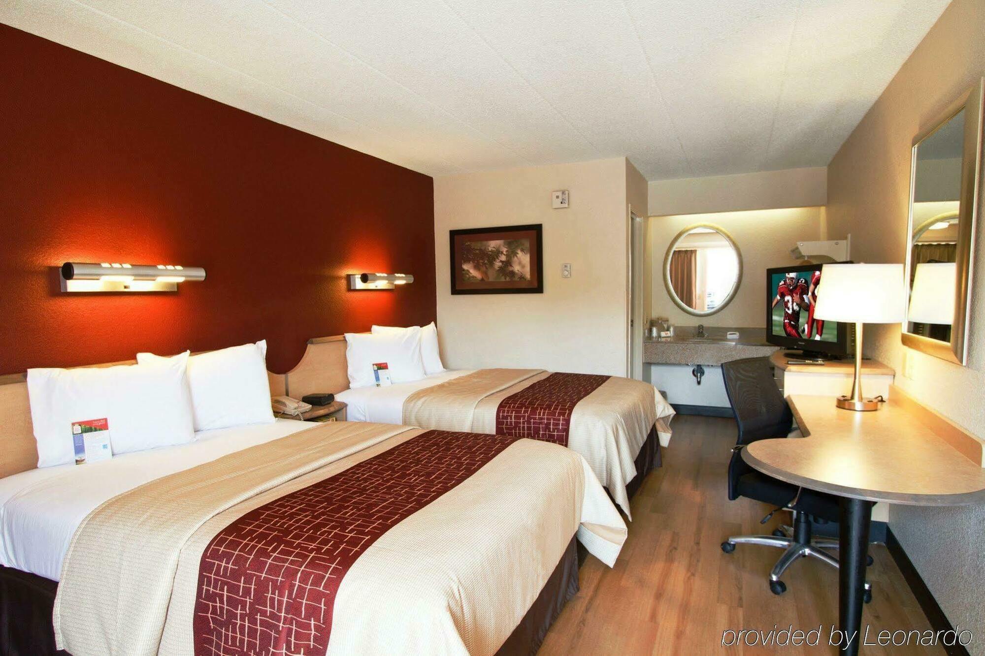 Red Roof Inn ג'ונסון סיטי מראה חיצוני תמונה